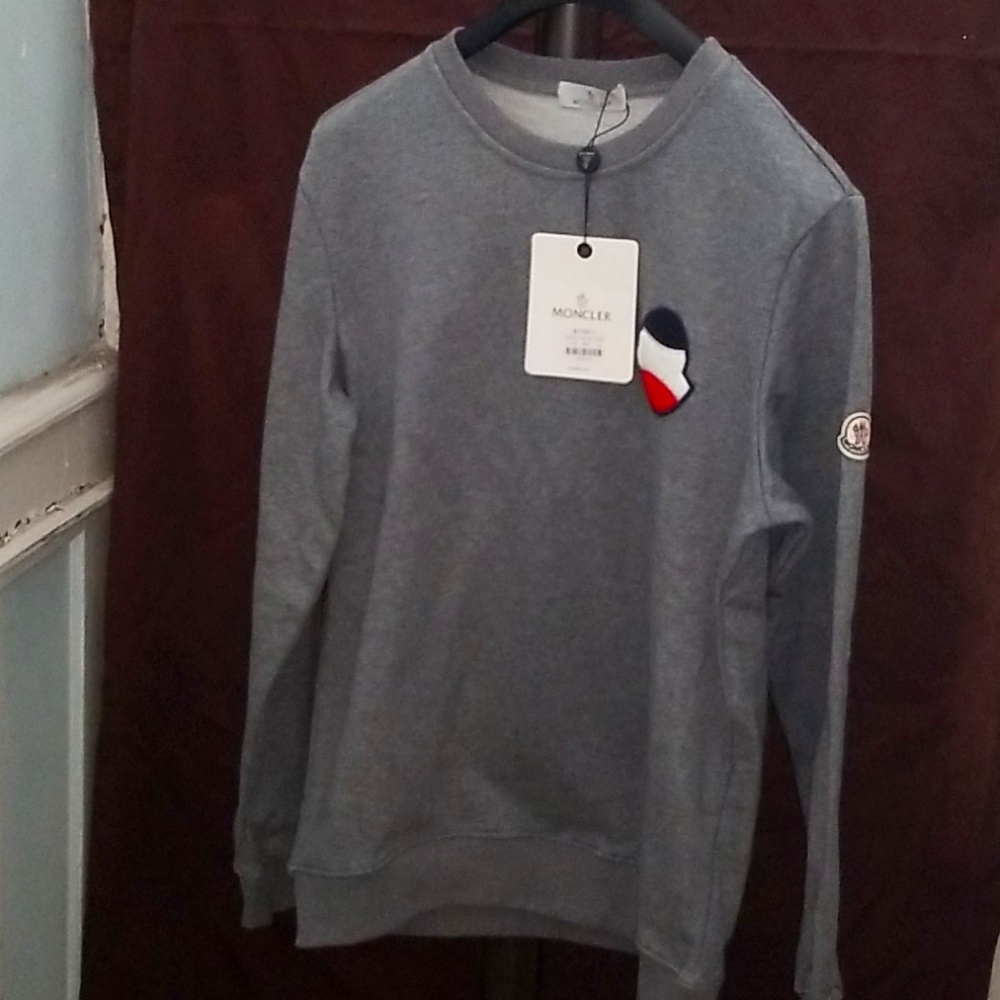 Moncler Sweatshirt size L